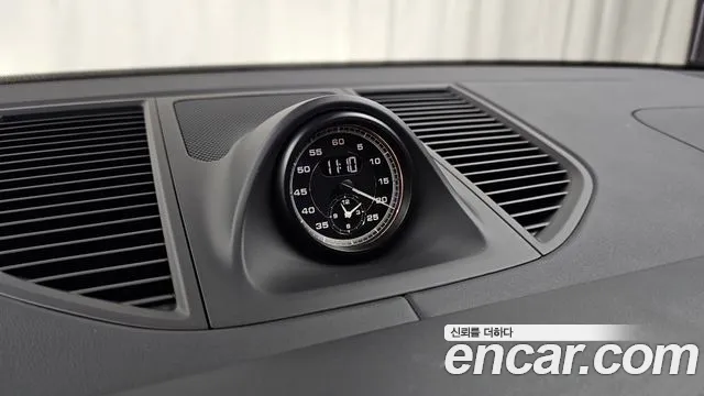 Porsche Macan — Фото автомобиля 27