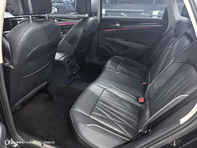 Volkswagen Passat — Фото автомобиля 5
