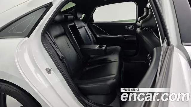 Hyundai Ioniq 6 — Фото автомобиля 17