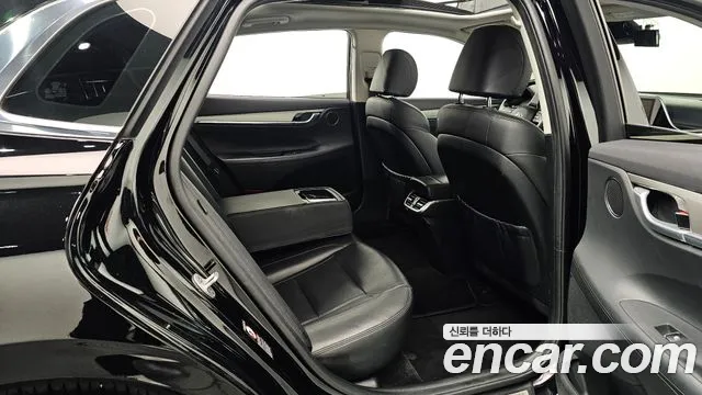 Hyundai Grandeur New — Фото автомобиля 18