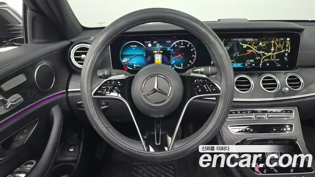 Mercedes-Benz E-Class — Фото автомобиля 13