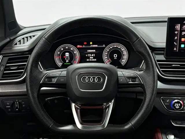 Audi Q5L — Фото автомобиля 11