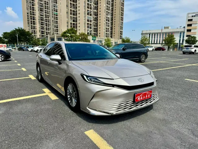 Toyota Camry — Фото автомобиля 3