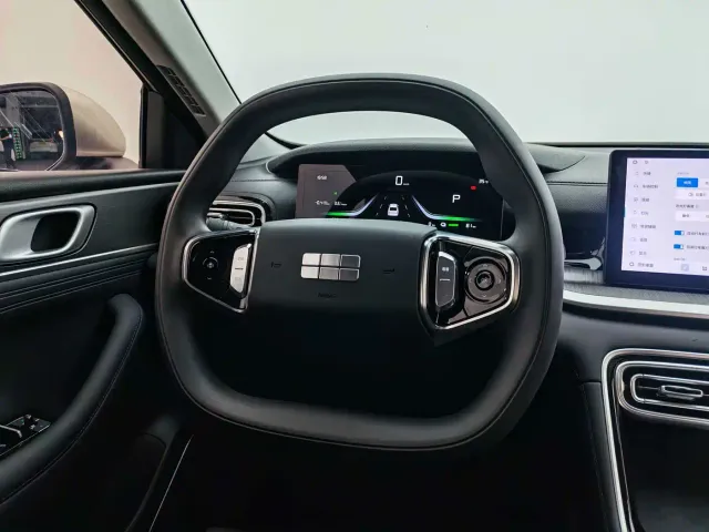 Geely Galaxy Stellar 6 — Фото автомобиля 15