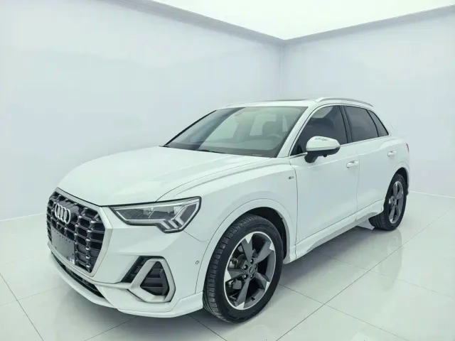 Audi Q3 — Фото автомобиля 4