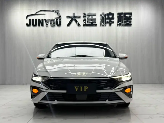 Hyundai Elantra — Фото автомобиля 2