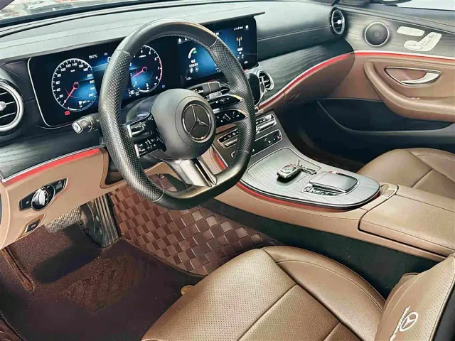 Mercedes-Benz E-Class — Фото автомобиля 9
