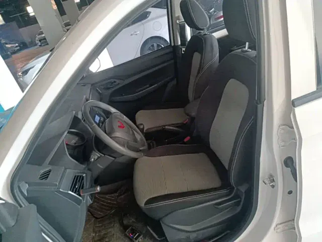 Wuling Hongguang — Фото автомобиля 14