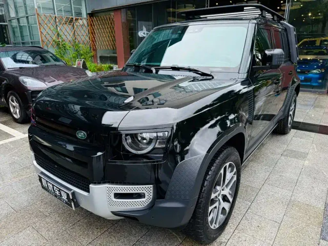 Фотография автомобиля — Land Rover Defender