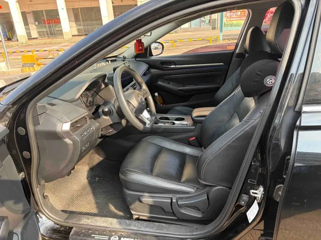 Nissan Teana — Фото автомобиля 6