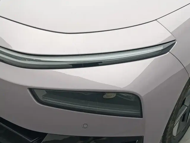 Xpeng P7+ — Фото автомобиля 14