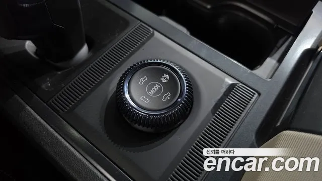 GMC Hummer EV — Фото автомобиля 14