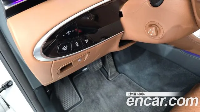 Genesis GV70 — Фото автомобиля 27
