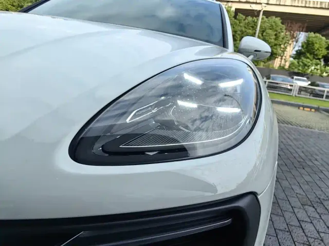 Porsche Macan — Фото автомобиля 8