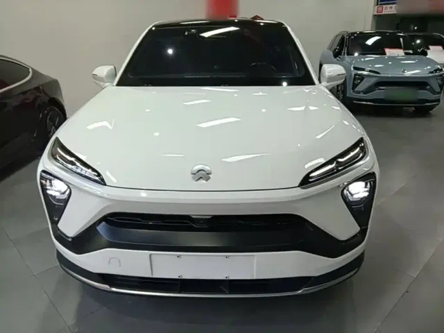 Nio EC6 — Фото автомобиля 2