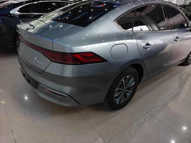 BYD Qin PLUS — Фото автомобиля 10