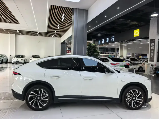 Nio EC6 — Фото автомобиля 16