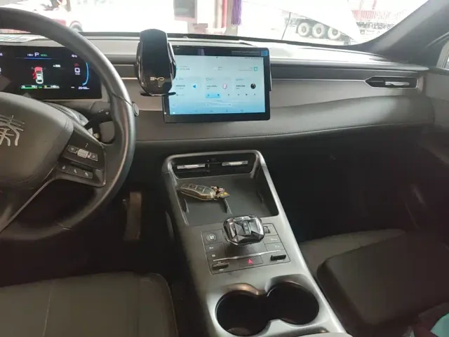 BYD Qin PLUS — Фото автомобиля 12