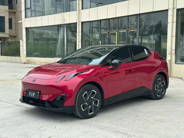 Фотография автомобиля — Lynk & Co Z20