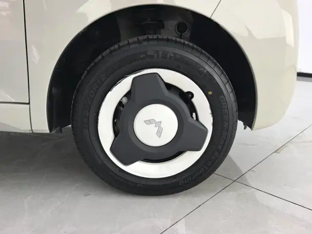 Wuling Hongguang Mini EV — Фото автомобиля 6