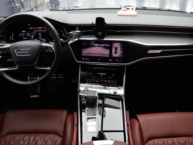 Audi A7L — Фото автомобиля 11