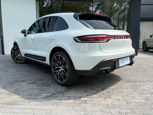 Porsche Macan — Фото автомобиля 6