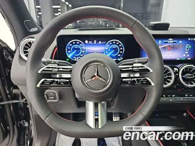 Mercedes-Benz EQB — Фото автомобиля 9