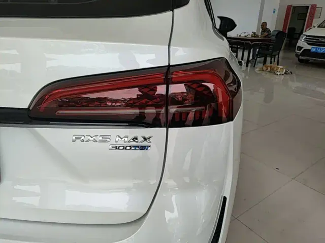 Roewe RX5 Max — Фото автомобиля 23