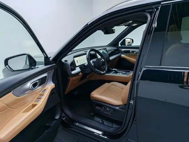 GAC Trumpchi GS8 — Фото автомобиля 19
