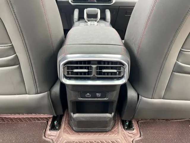 Jetour T2 — Фото автомобиля 19