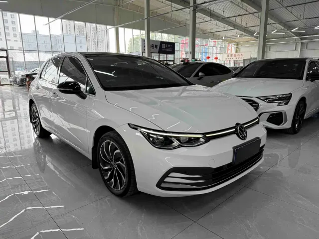 Volkswagen Golf — Фото автомобиля 3