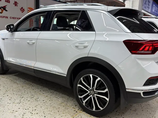 Volkswagen T-Roc — Фото автомобиля 6