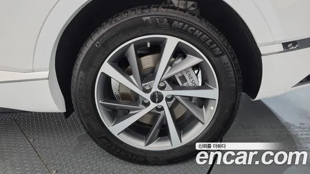Genesis GV80 2.5T Бензин AWD — Фото автомобиля 16