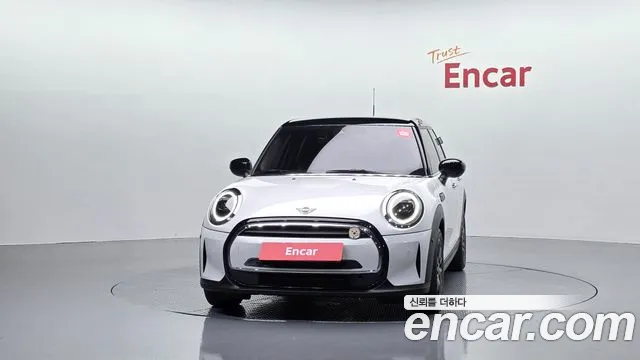MINI Cooper — Фото автомобиля 3