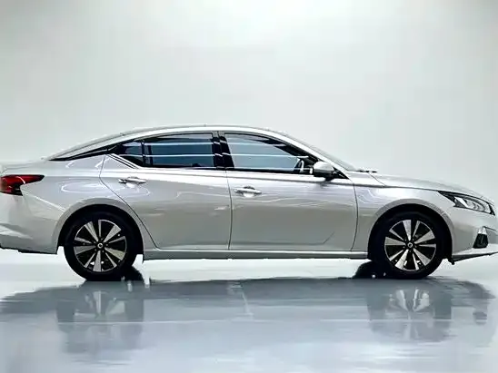 Nissan Teana — Фото автомобиля 9