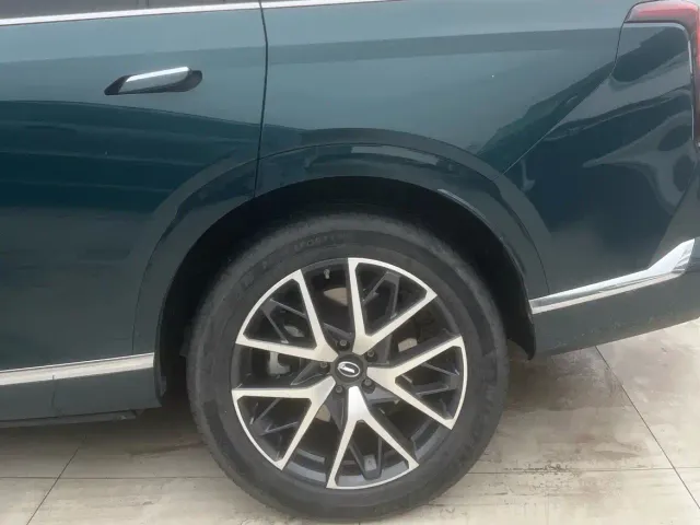 GAC Trumpchi Trumpchi GS8 2022 Hybrid Series 2.0TM 4WD Premium Edition (7-Seater) — Фото автомобиля 9