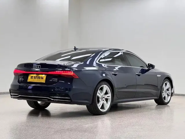 Audi Audi A7L 2022 45 TFSI S-line Future Dream Edition — Фото автомобиля 9