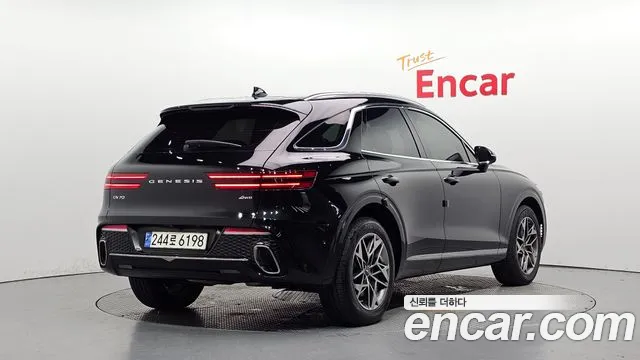 Genesis GV70 — Фото автомобиля 2