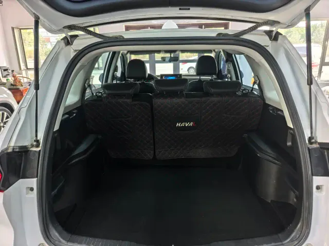 Haval M6 — Фото автомобиля 12
