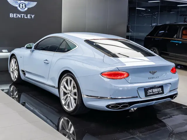 Bentley Continental — Фото автомобиля 11