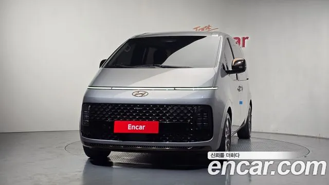 Hyundai Staria Staria Lounge 7 мест — Фото автомобиля 3