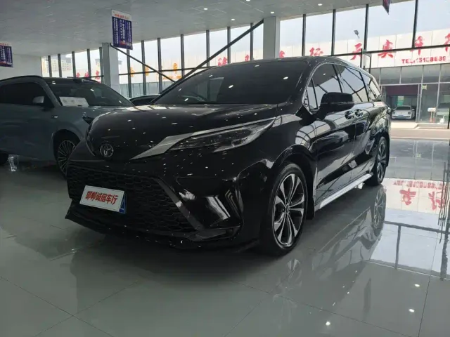 Фотография автомобиля — Toyota Granvia