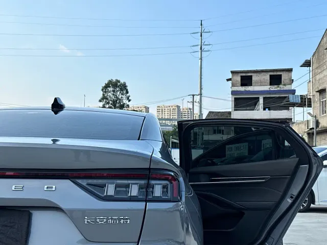 Ford Mondeo — Фото автомобиля 20