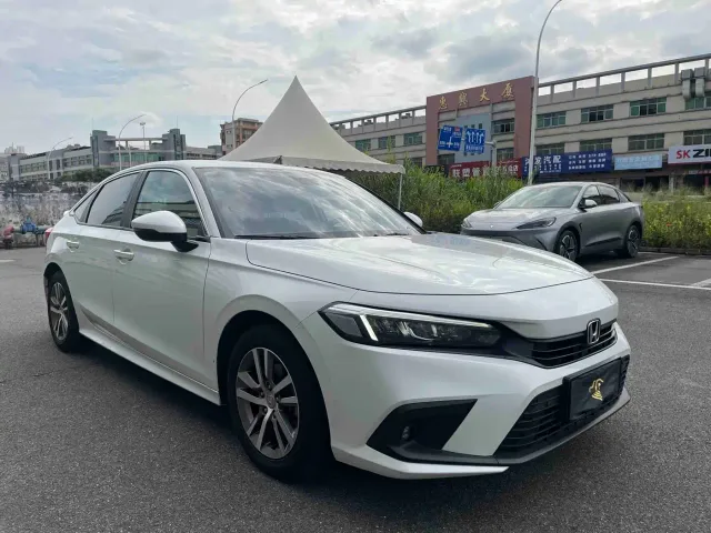 Honda Civic — Фото автомобиля 3