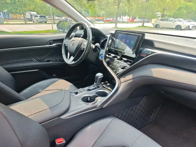 Toyota Camry — Фото автомобиля 15