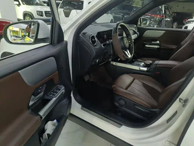 Mercedes-Benz GLB-Class — Фото автомобиля 15