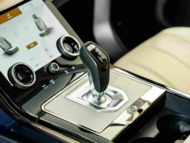 Land Rover Range Rover Evoque — Фото автомобиля 11