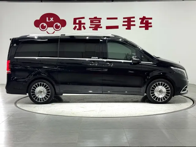 Mercedes-Benz V-Class — Фото автомобиля 6