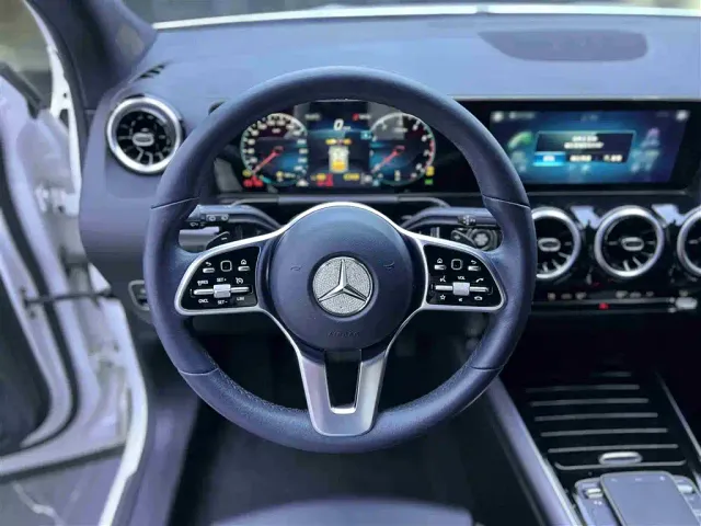 Mercedes-Benz GLA-Class — Фото автомобиля 6
