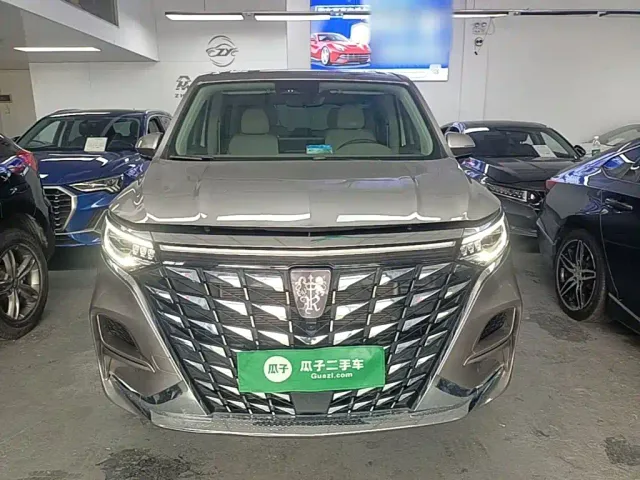 Roewe iMAX8 — Фото автомобиля 2